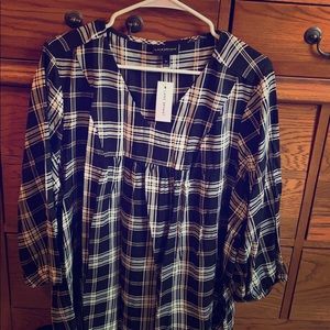 Shocked shoulder & smocked cuff plaid